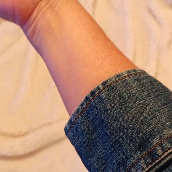 GAP Denim Jean Jacket - Picture 8 of 8